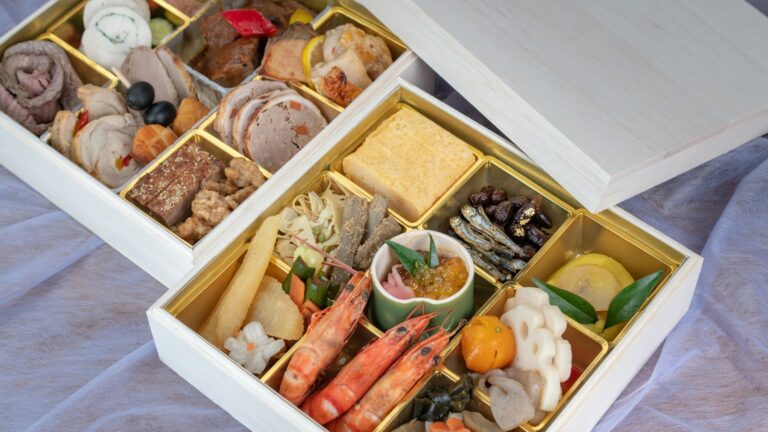 seafoods in tray